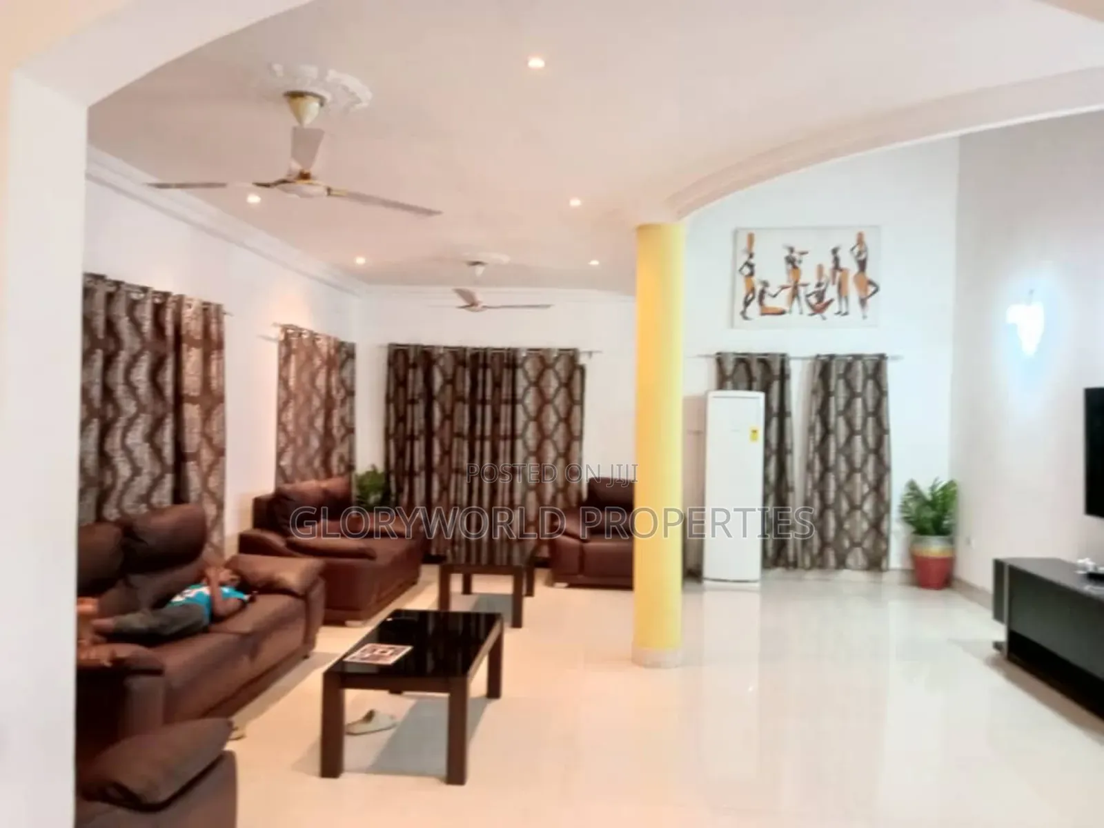 Beautiful Hall With Bedrooms for Indoor Events in Adjiriganor