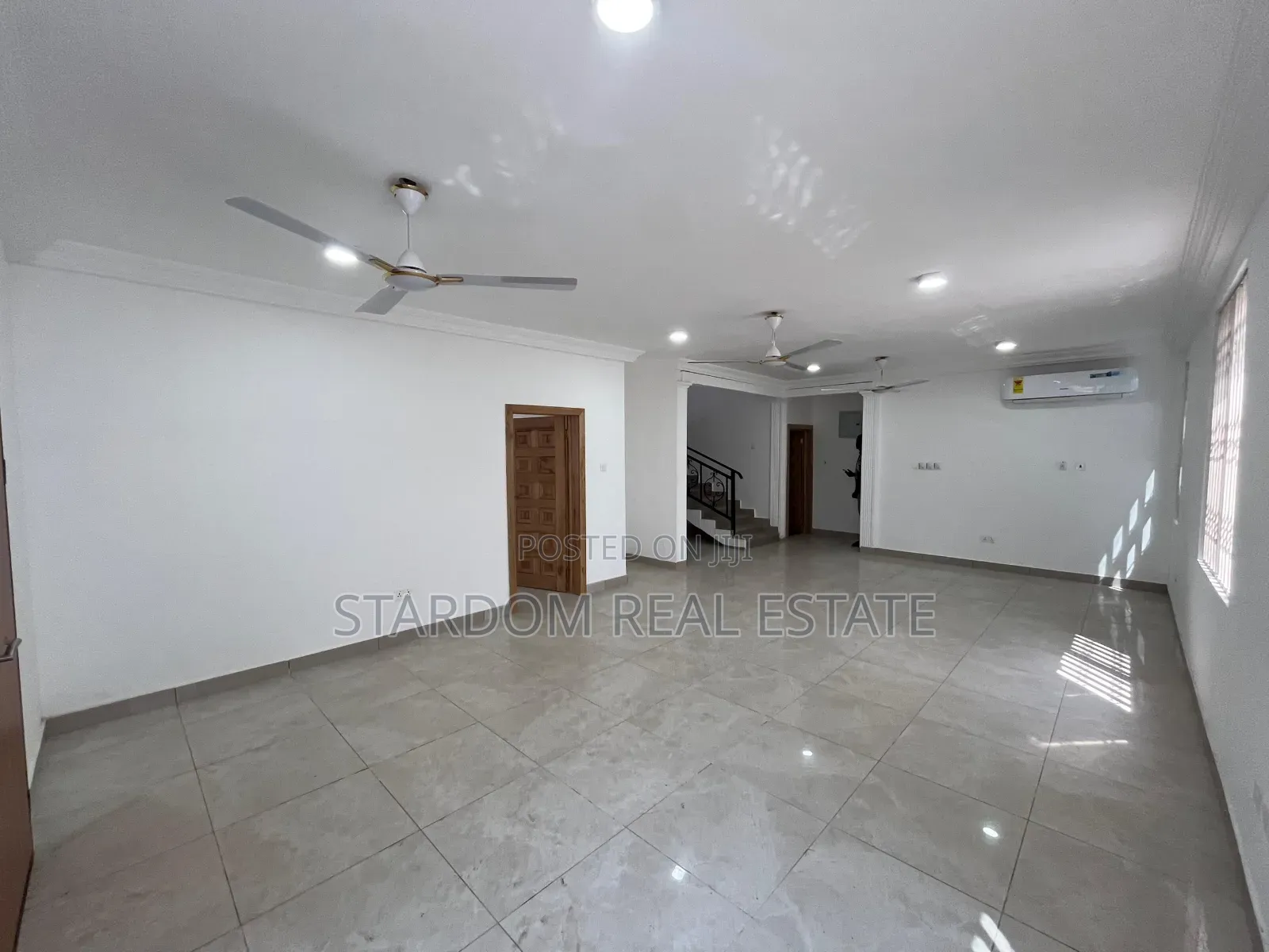 4bdrm Duplex in Adjiringanor, East Legon for rent in East Legon