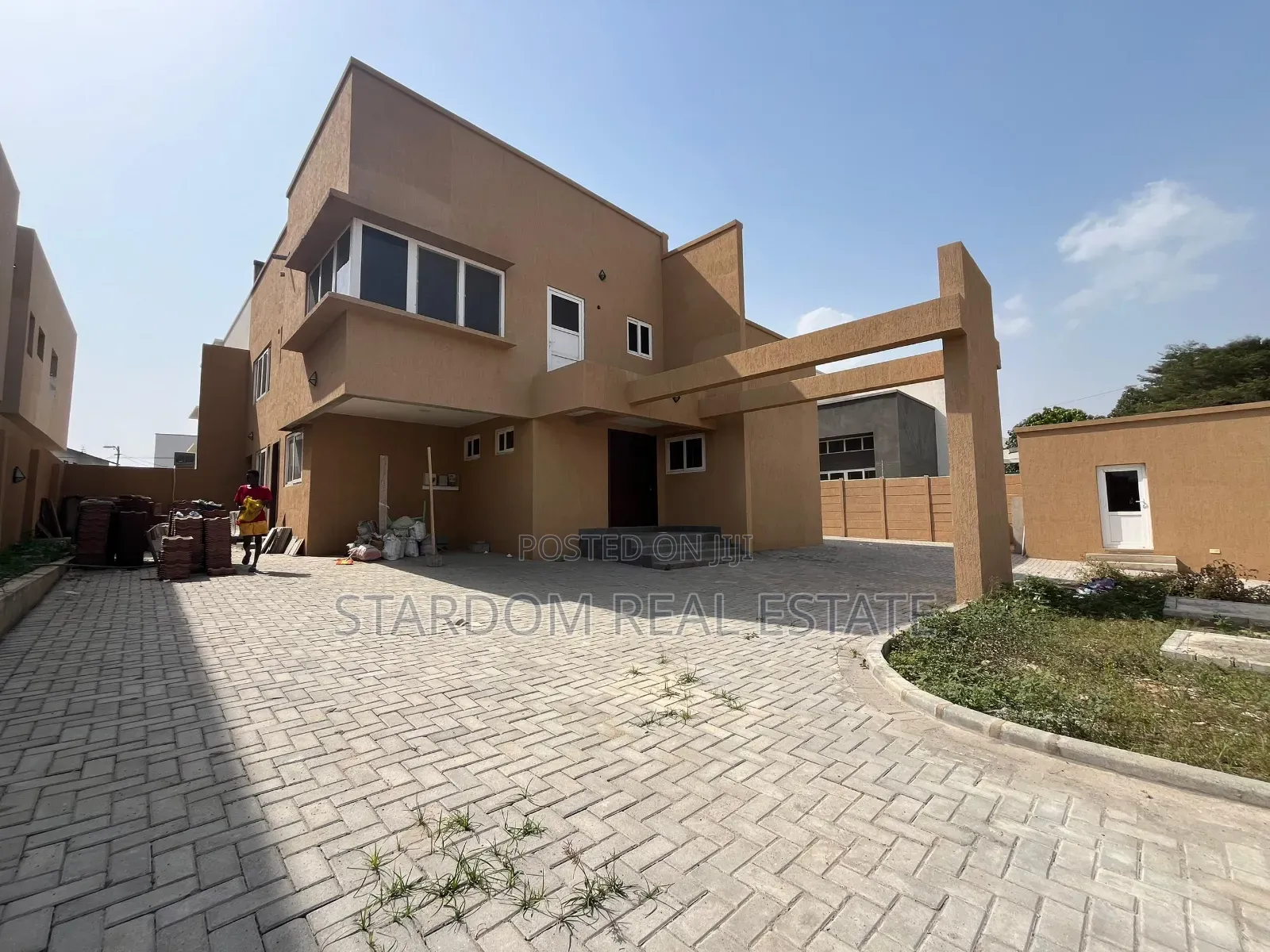 4bdrm Duplex in East Legon, A&C Mall Area for rent in A&C Mall Area