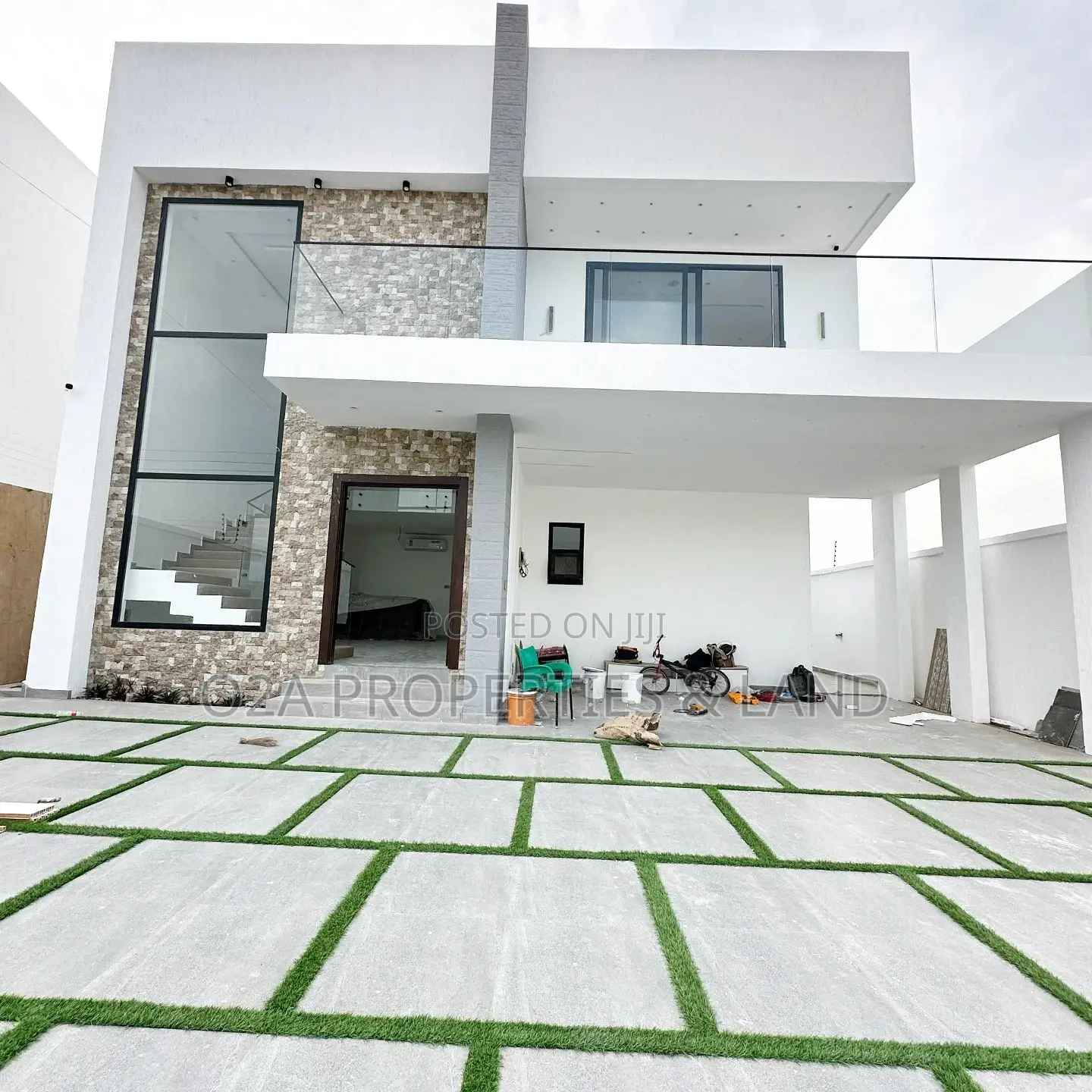 4bdrm House in Ashaley Botwe, Lake Side Estate for sale in Lake Side Estate