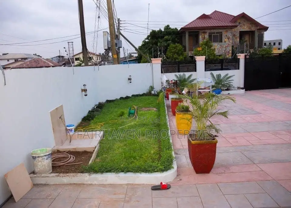 4bdrm House in Spintex for sale in Spintex