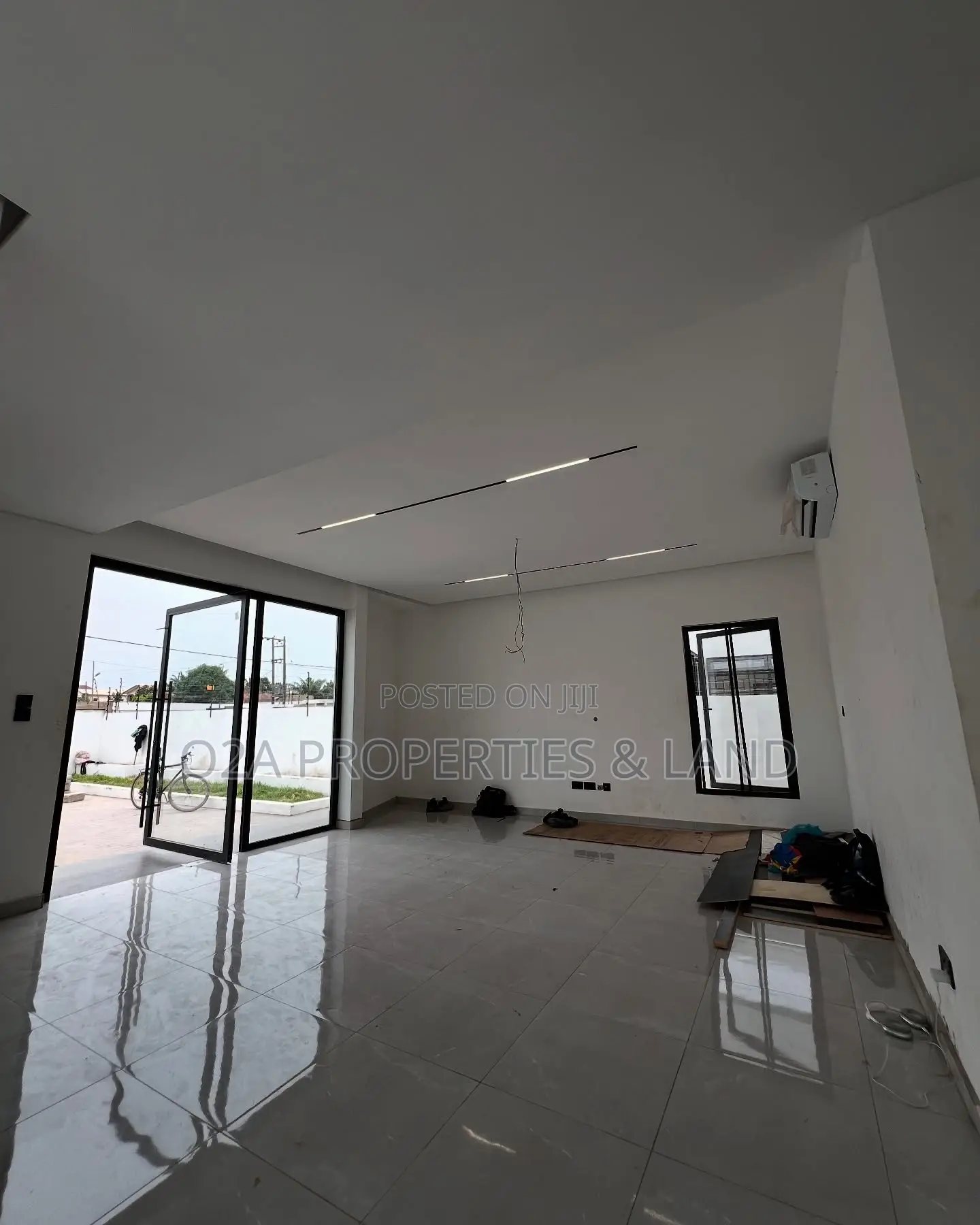 3bdrm House in Ashaley Botwe, School Junction for sale in School Junction