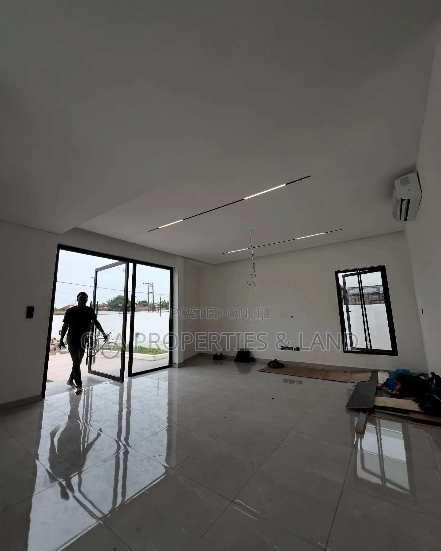 3bdrm House in Ashaley Botwe, School Junction for sale in School Junction