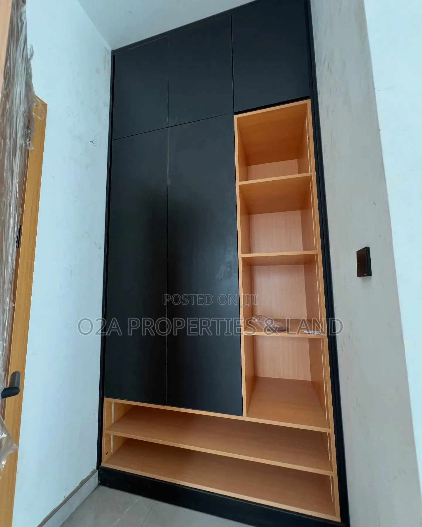 3bdrm House in Ashaley Botwe, School Junction for sale in School Junction