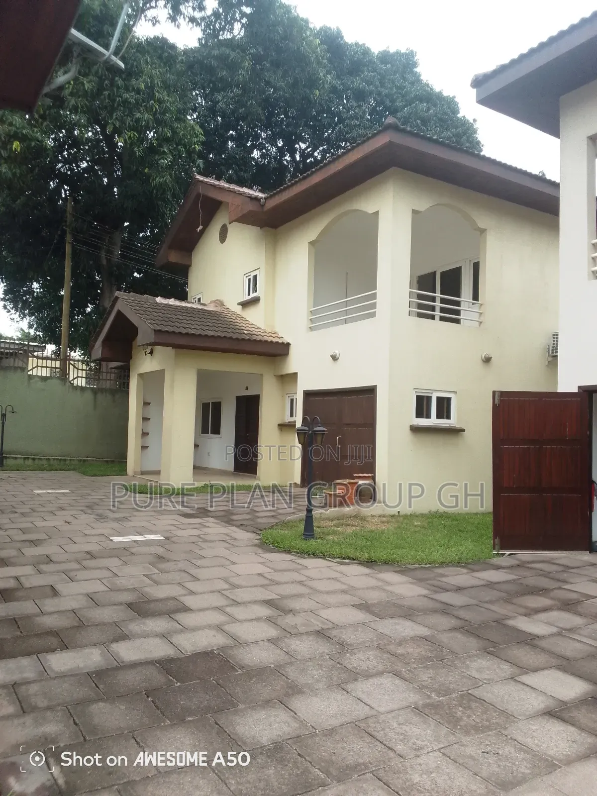 4bdrm House in Airport View Hotel for rent in Airport Residential Area