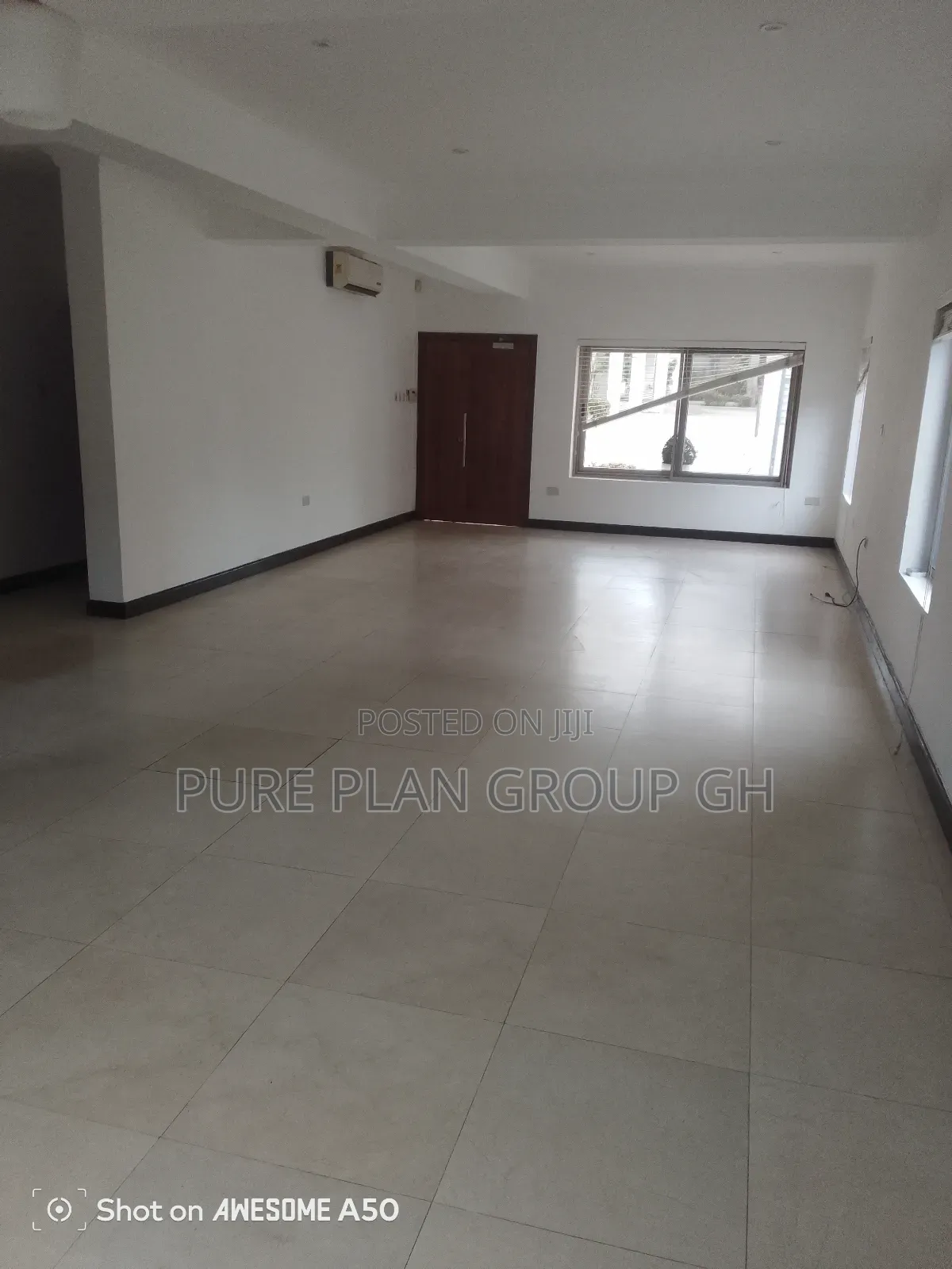 4bdrm House in Airport View Hotel for rent in Airport Residential Area