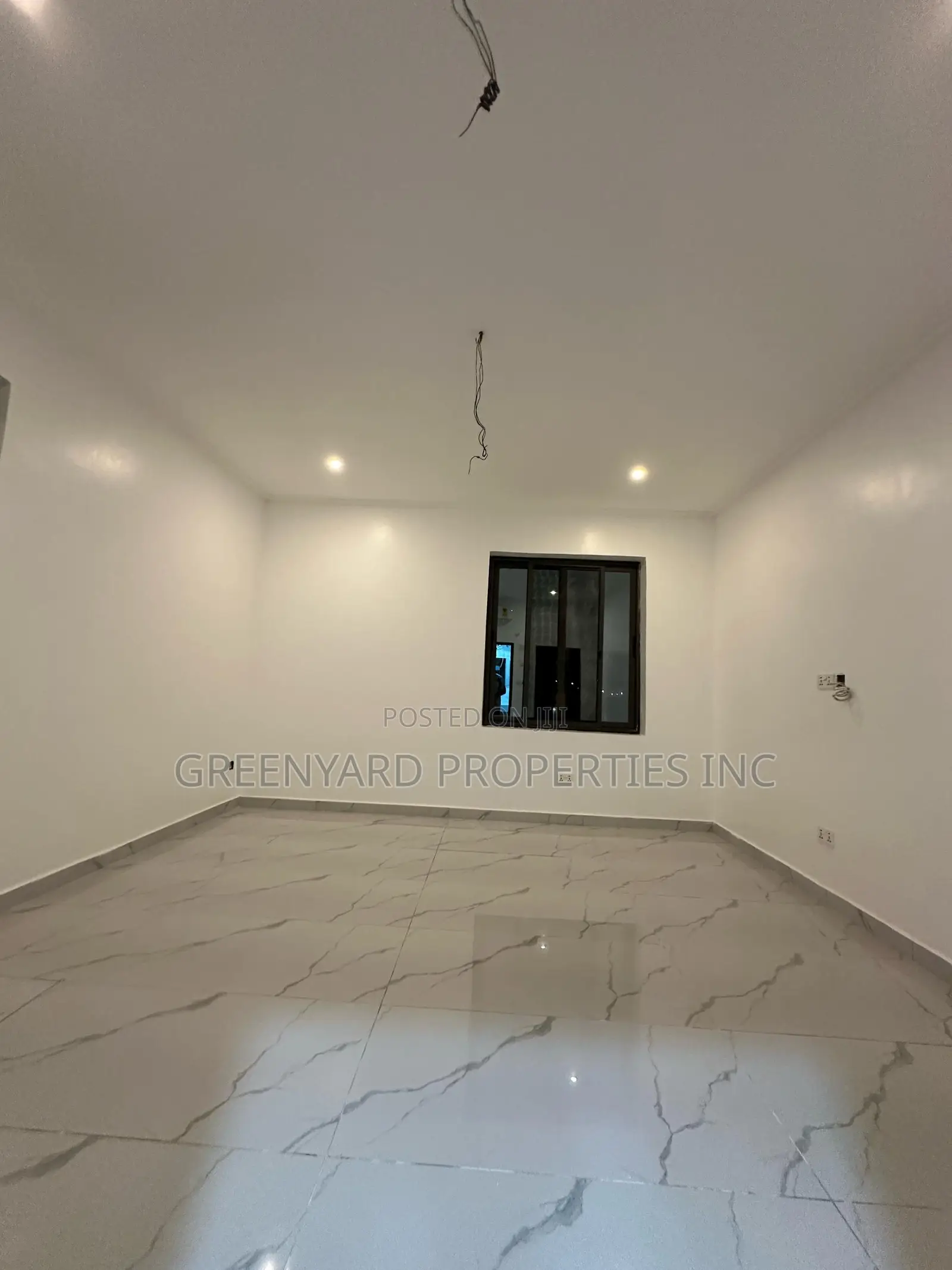 4bdrm House in Lakeside for sale in Lake Side Estate