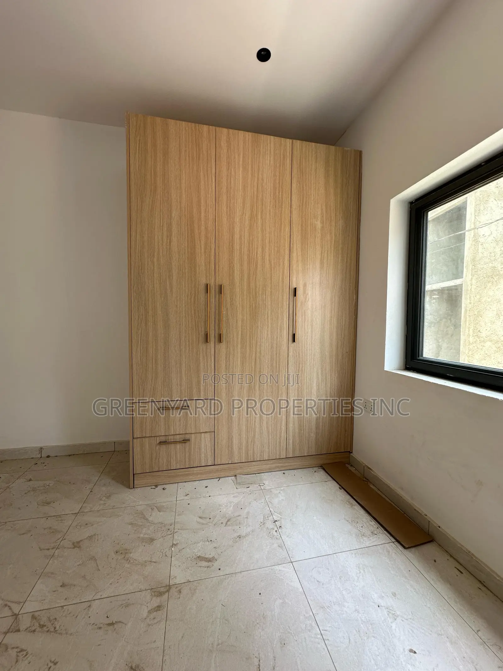 4bdrm House in East, Airport Residential Area for sale in Airport Residential Area