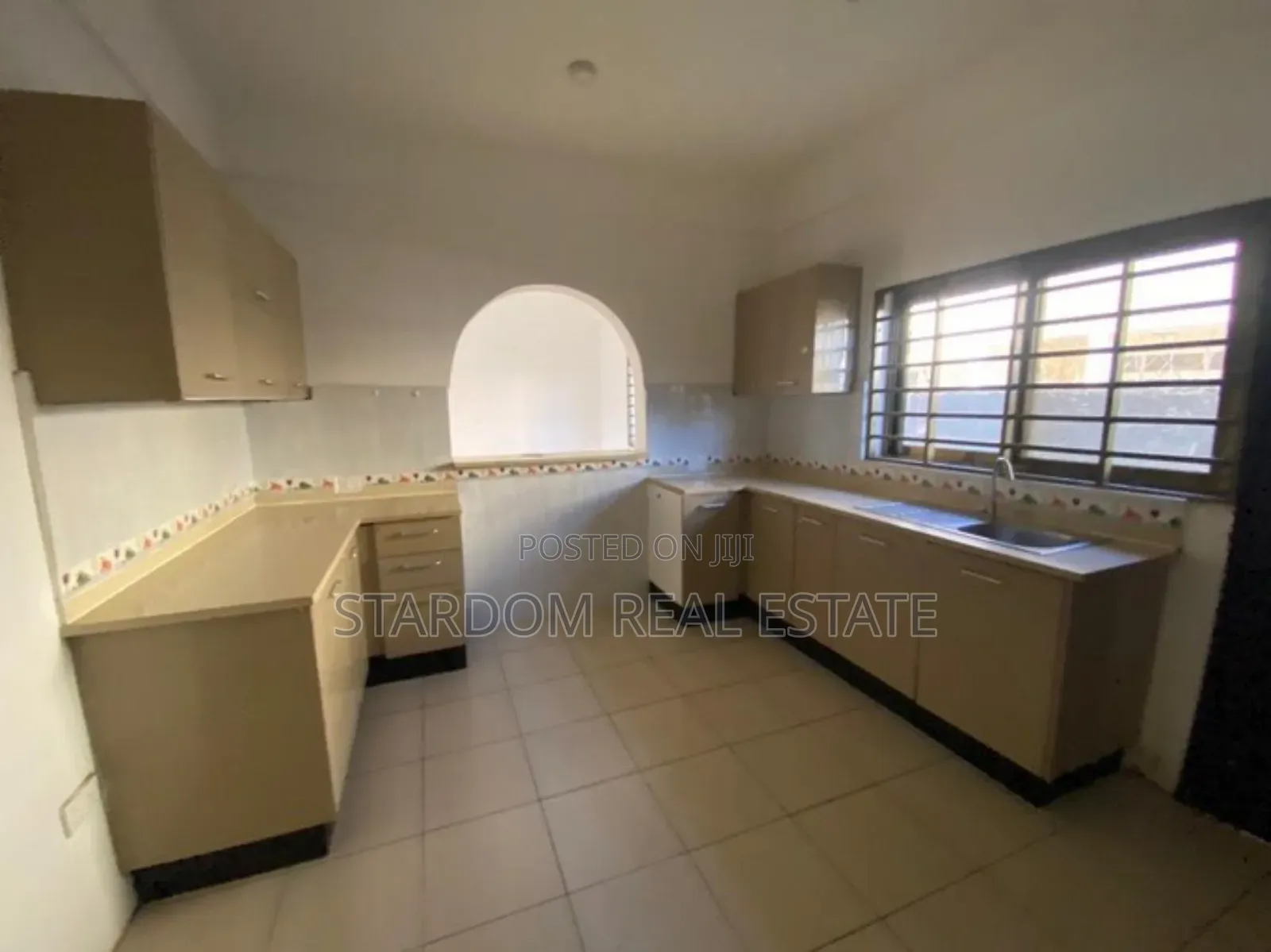 2bdrm Apartment in Com20 Road, Spintex for rent in Spintex