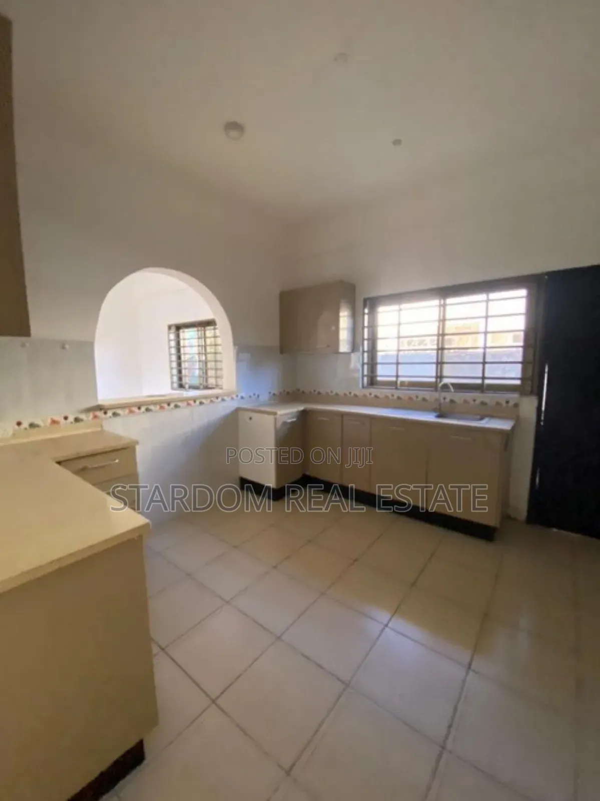 2bdrm Apartment in Com20 Road, Spintex for rent in Spintex