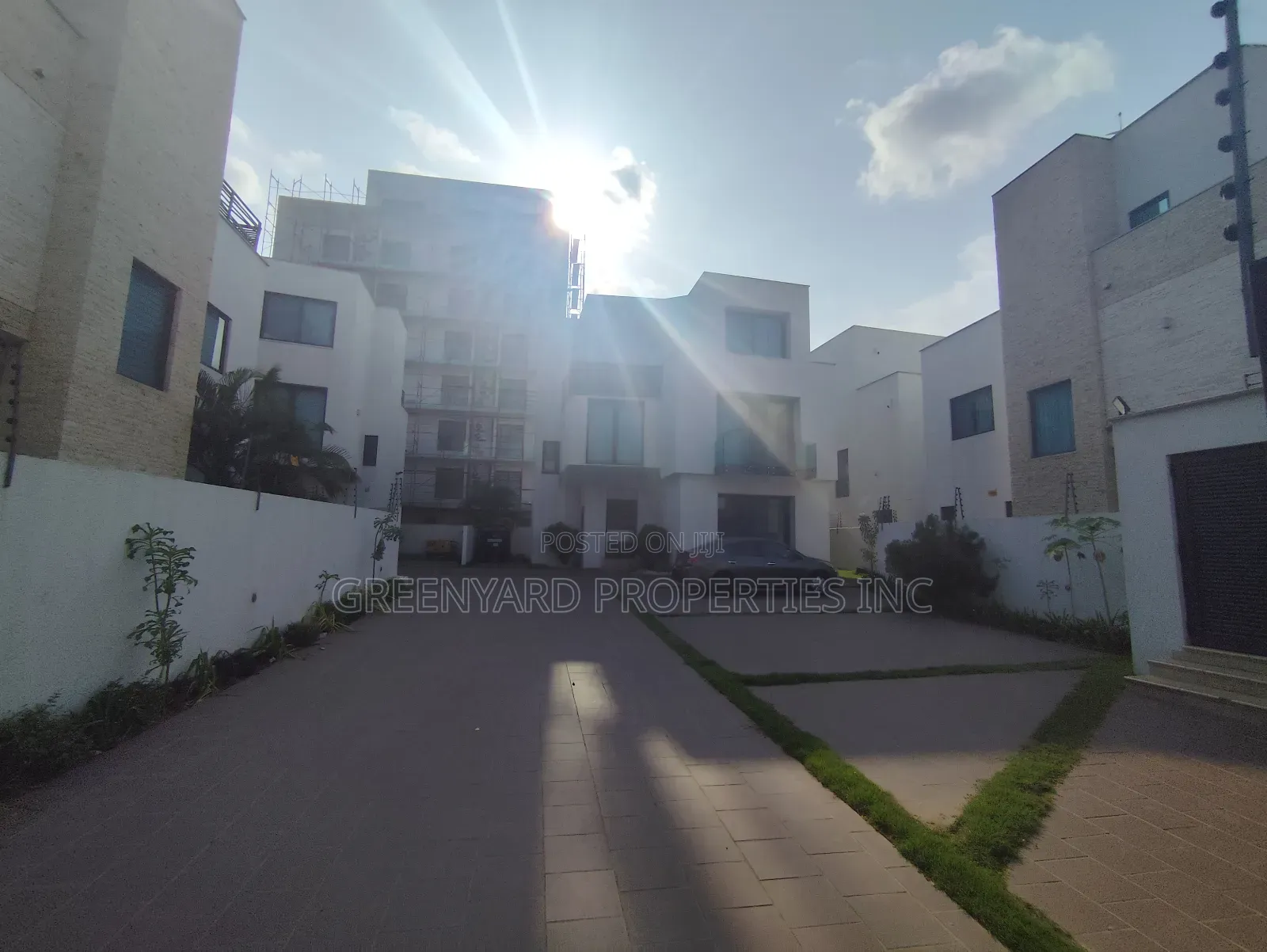 Furnished 4bdrm Townhouse / Terrace in Ghana Link, East Legon for rent in East Legon
