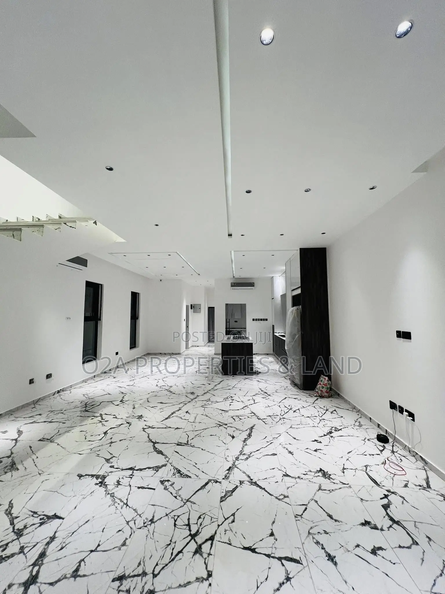 4bdrm House in Ashaley Botwe, Lake Side Estate for sale in Lake Side Estate