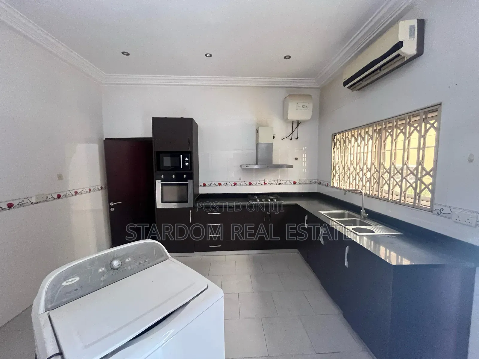 4bdrm Duplex in Adjiringanor, East Legon for rent in East Legon