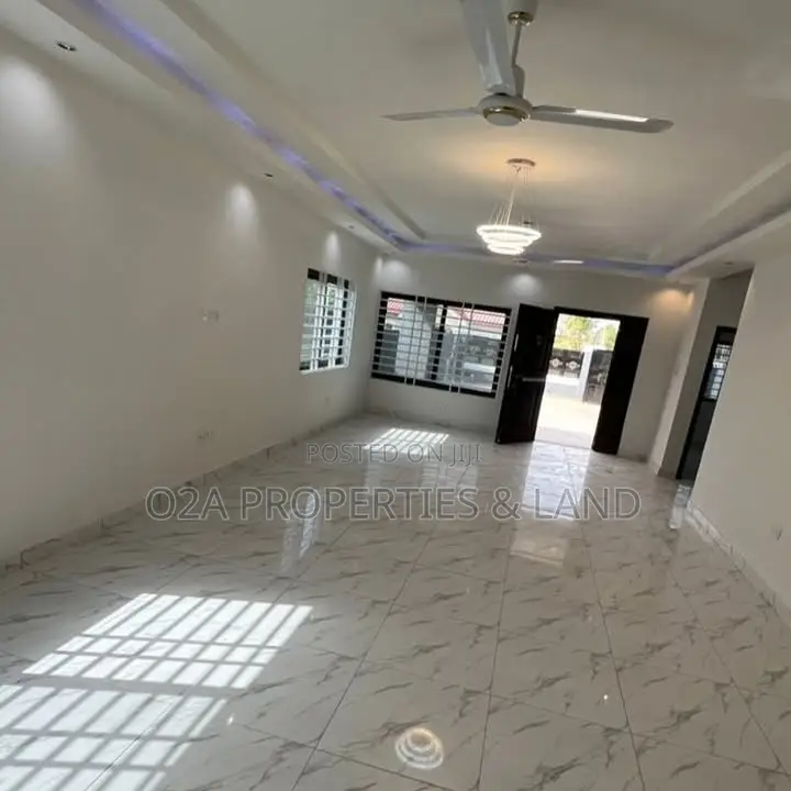3bdrm House in Ablekuma Sonitra, Fan Milk for sale in Fan Milk