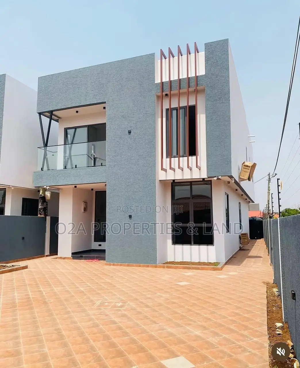 4bdrm House in Oyarifa, Ghana Flag for sale in Ghana Flag