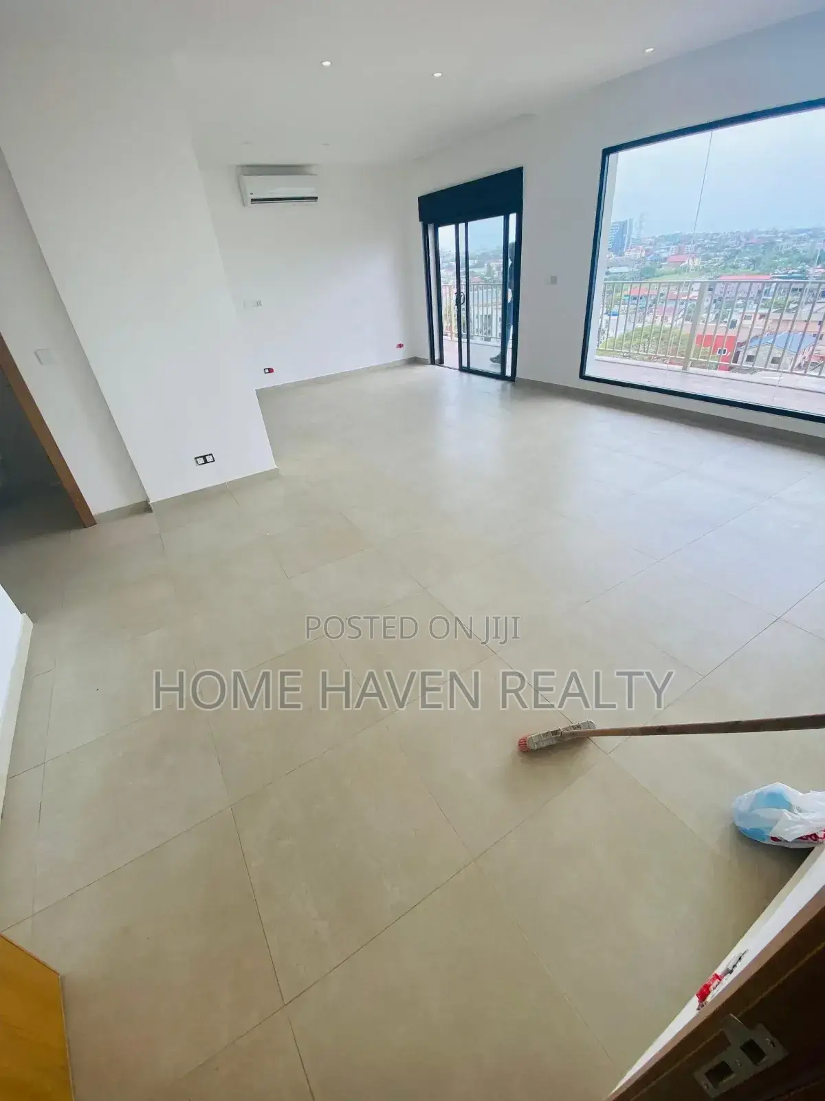 3bdrm Apartment in Dzorwulu for rent in Dzorwulu