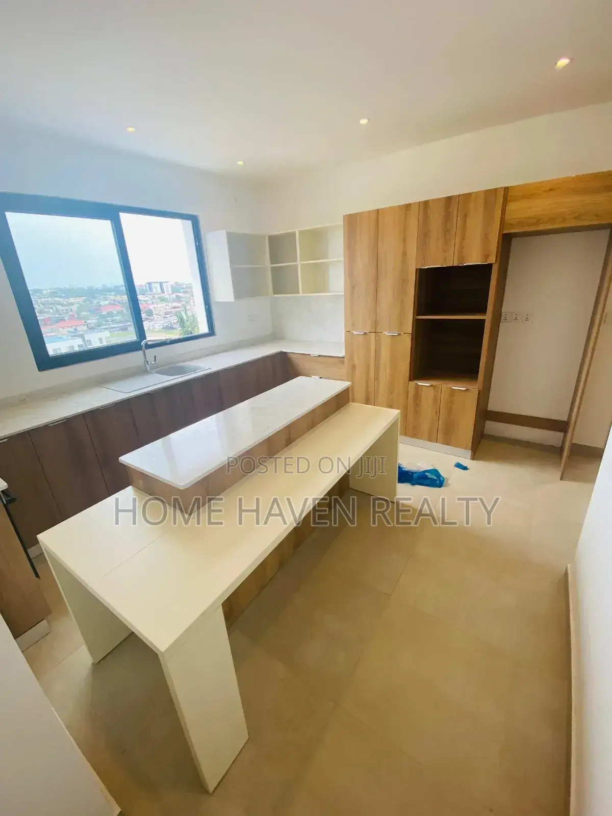 3bdrm Apartment in Dzorwulu for rent in Dzorwulu