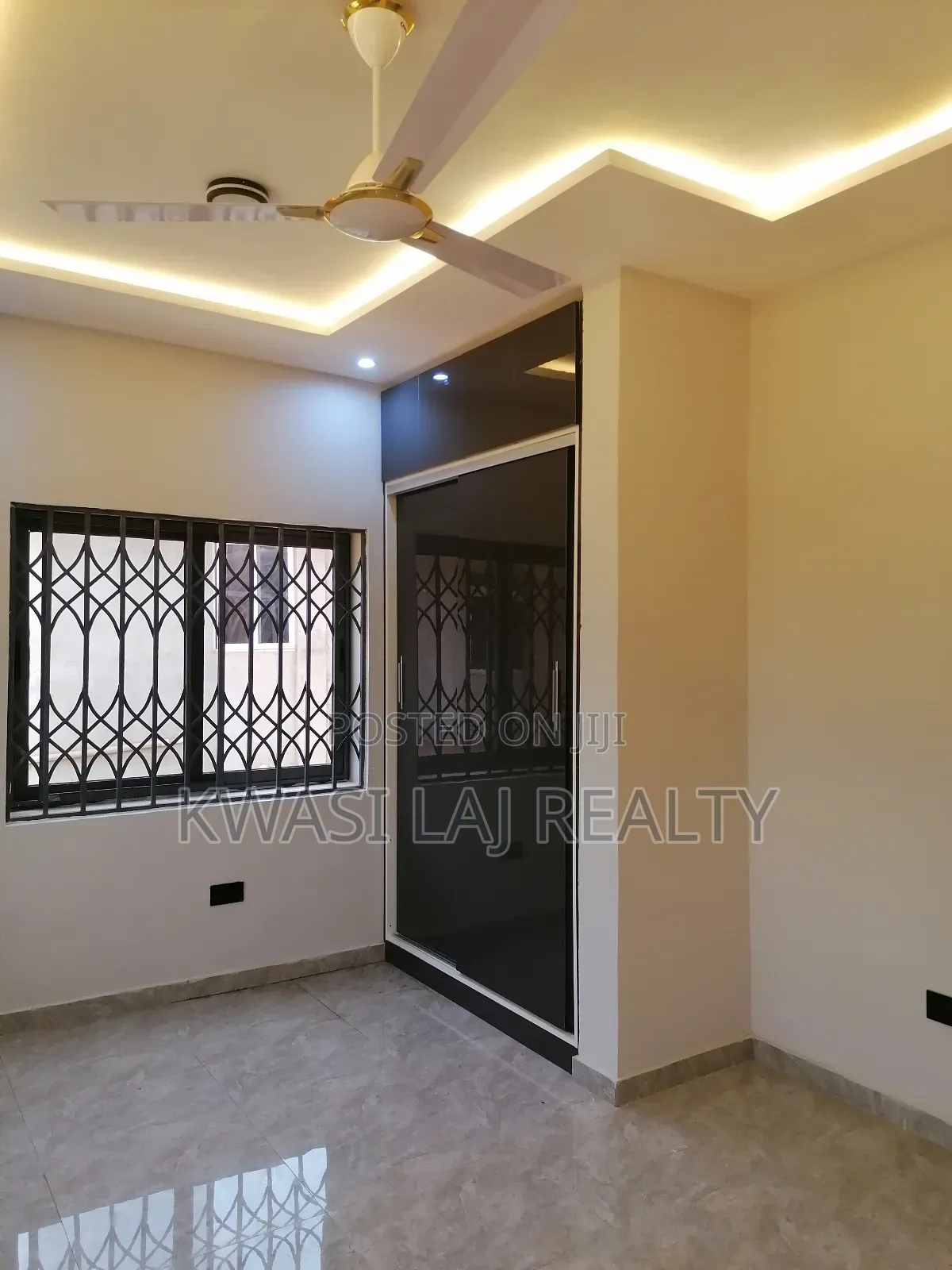 4bdrm House in Adenta Ashiyie for sale in Adenta