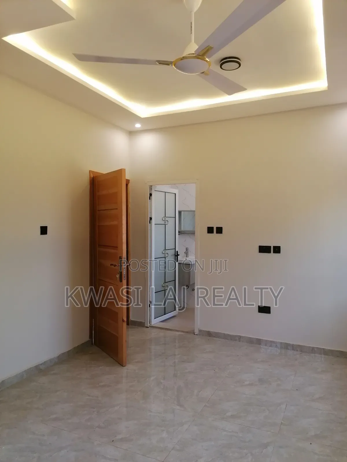 4bdrm House in Adenta Ashiyie for sale in Adenta
