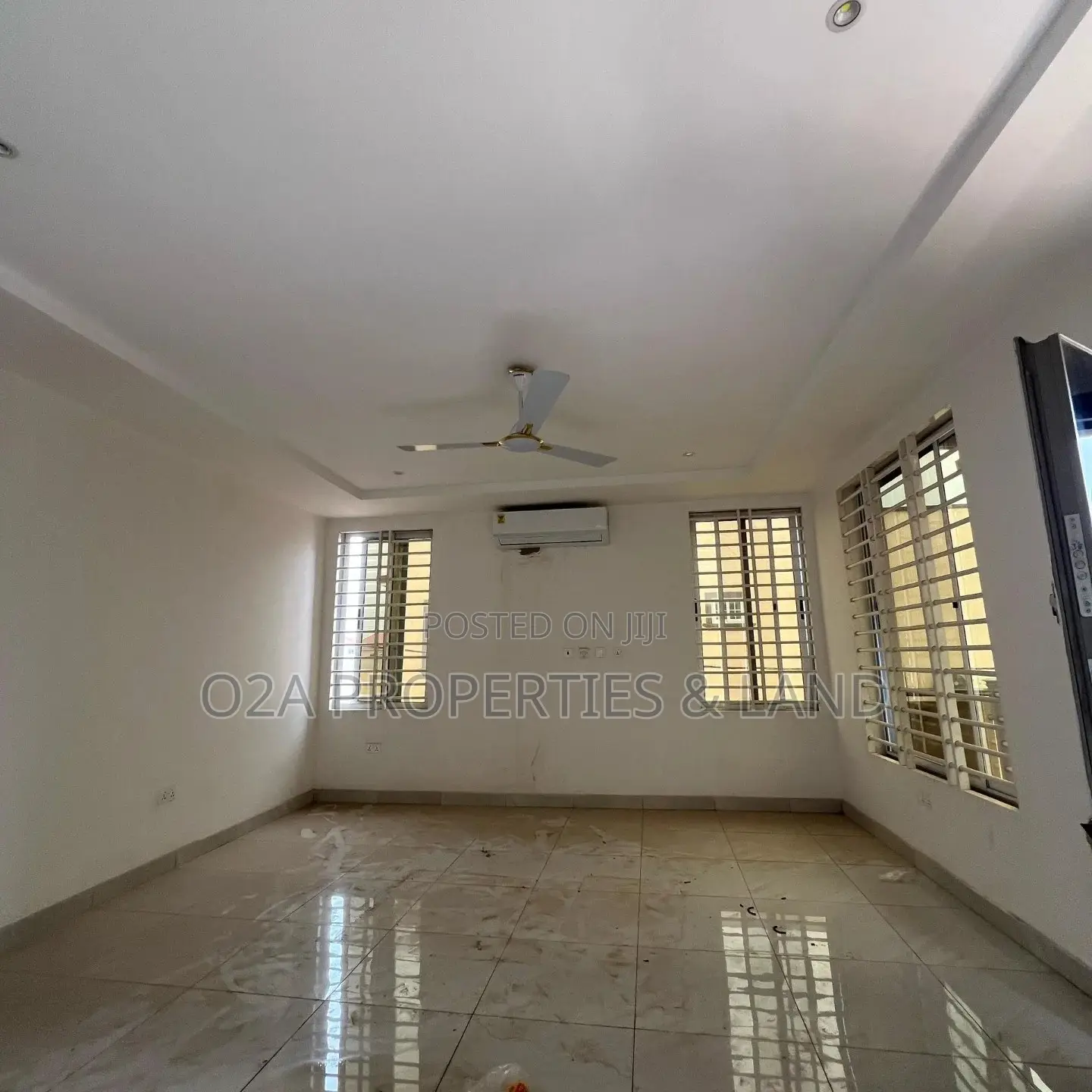 4bdrm House in Airport East for sale in Airport Residential Area