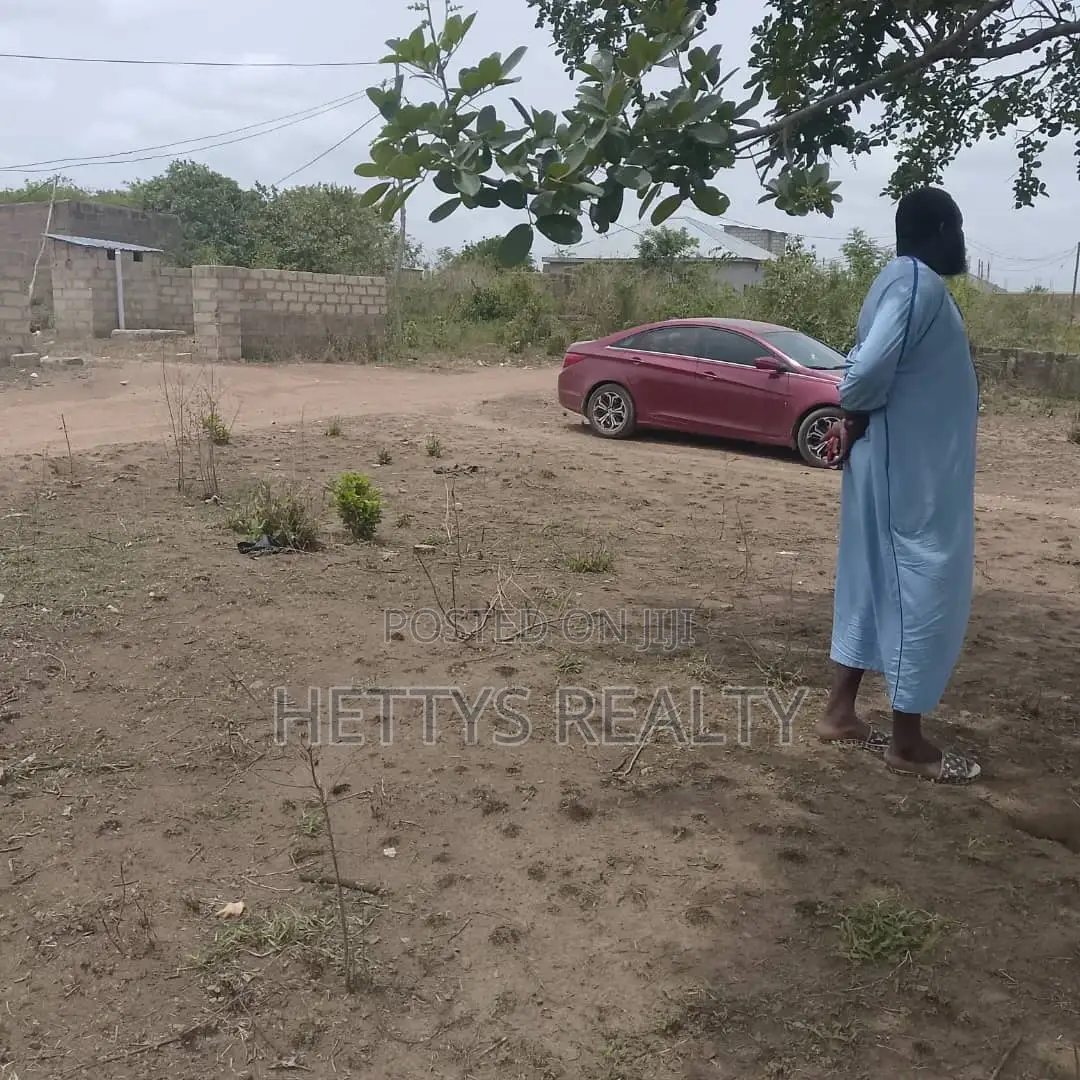 One Plot for Sale at Ashalaja With Two Single Rooms for Sale in Amasaman
