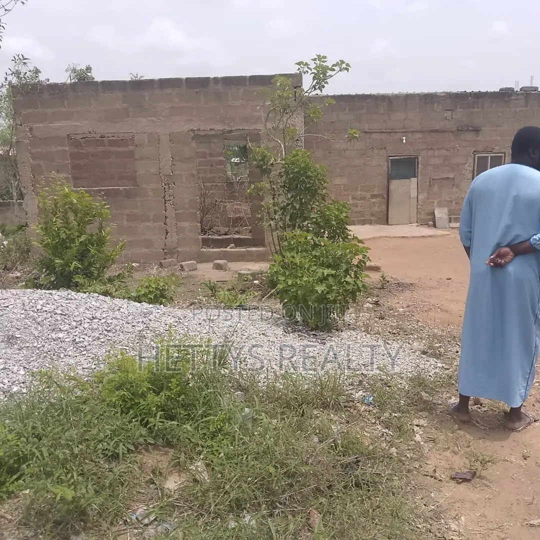 One Plot for Sale at Ashalaja With Two Single Rooms for Sale in Amasaman