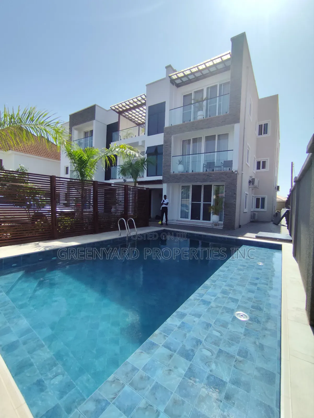 3bdrm Bedsitter in American House, East Legon for rent in East Legon