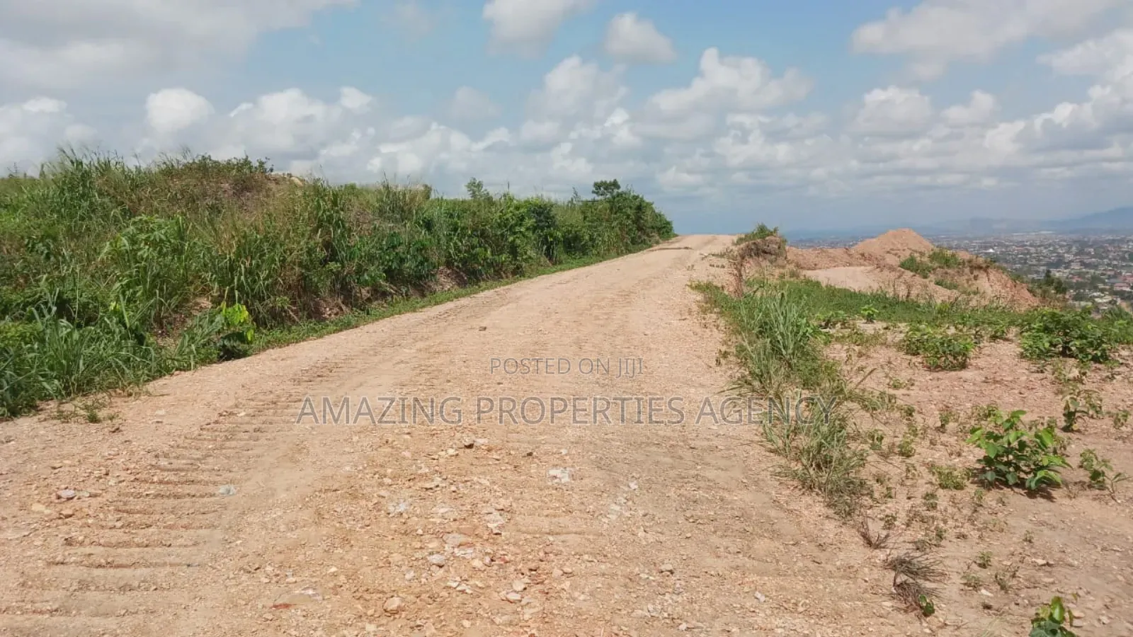 Land for Sale (200×70)Ft at Adjirigarnor in School Junction