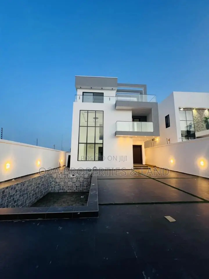 4bdrm House in Ashaley Botwe, Lake Side Estate for sale in Lake Side Estate