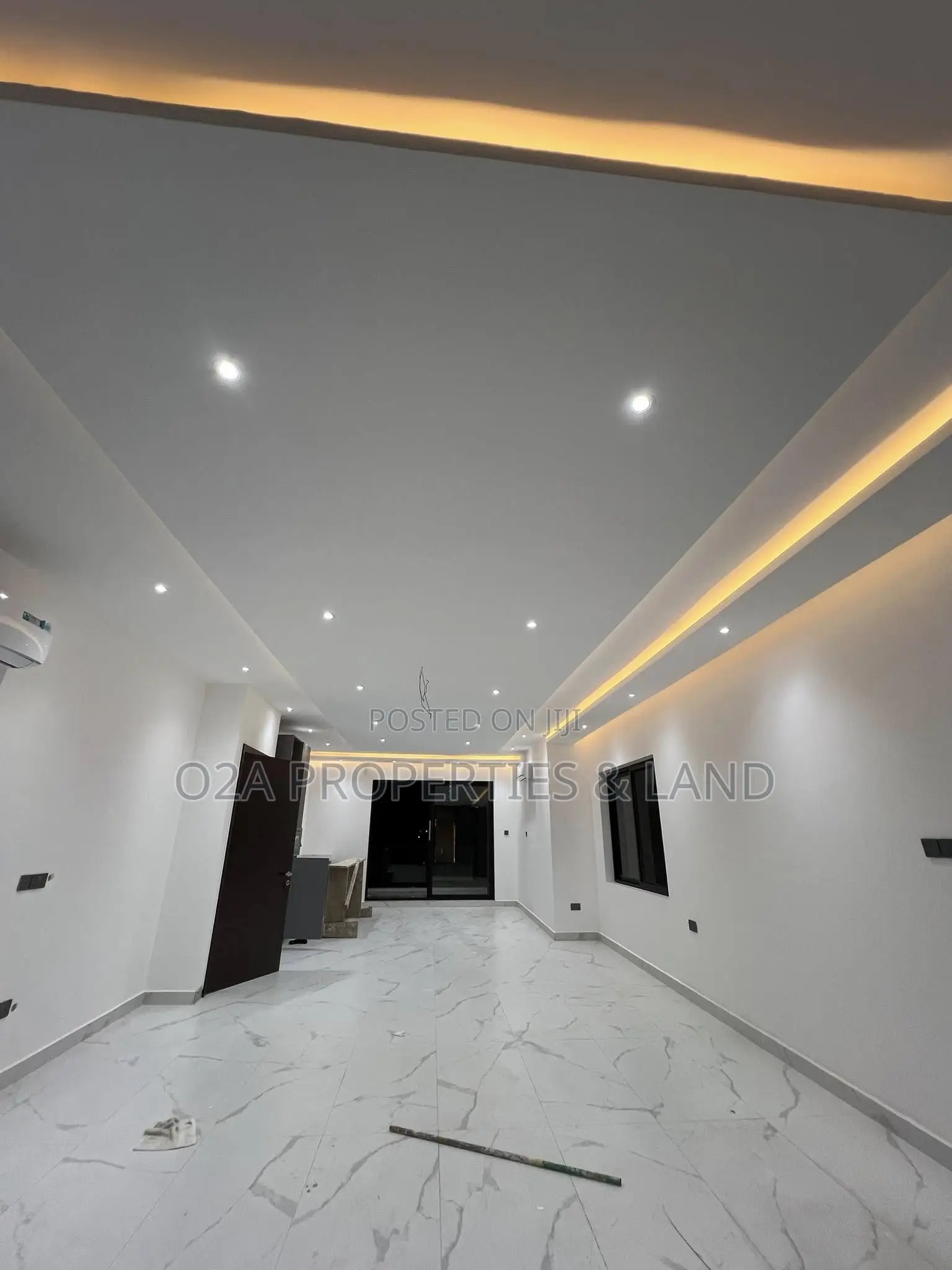 4bdrm House in Ashaley Botwe, Lake Side Estate for sale in Lake Side Estate