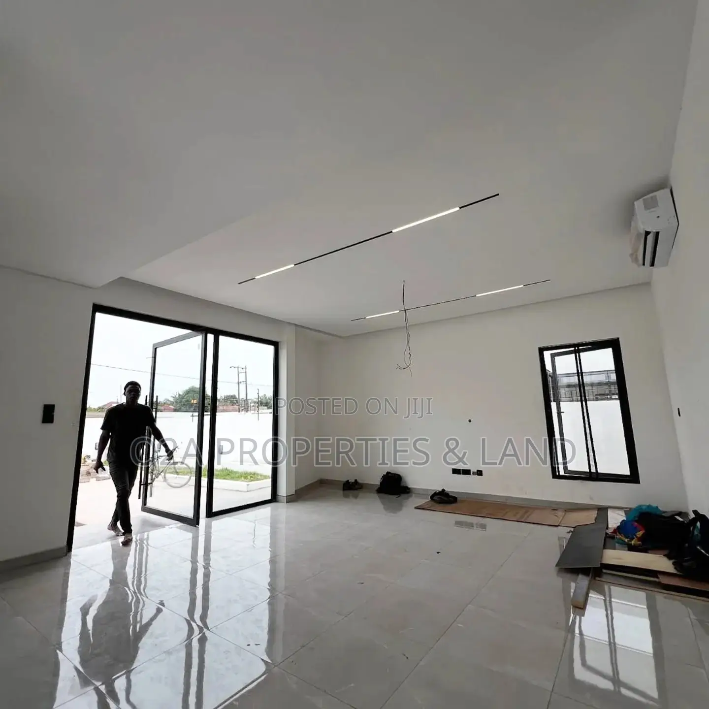 3bdrm House in Ashaley Botwe, Lake Side Estate for sale in Lake Side Estate
