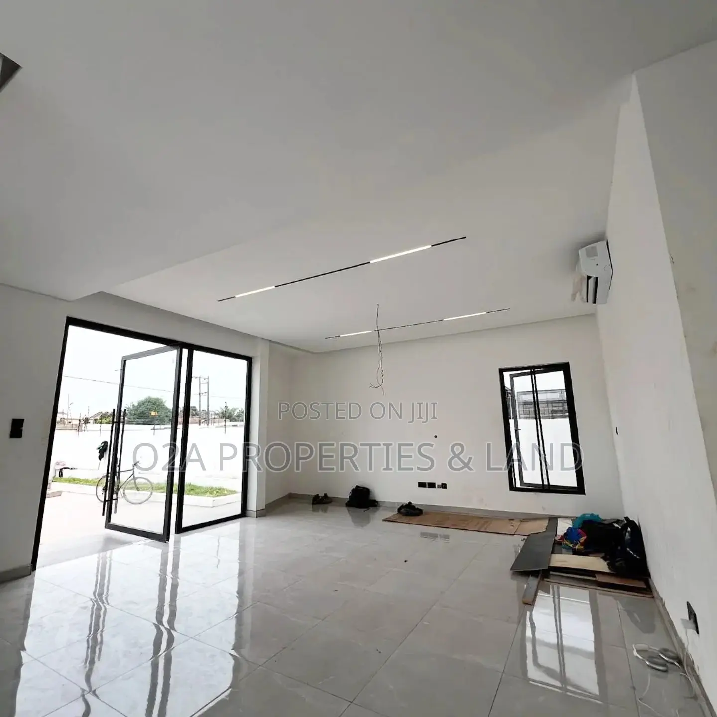 3bdrm House in Ashaley Botwe, Lake Side Estate for sale in Lake Side Estate