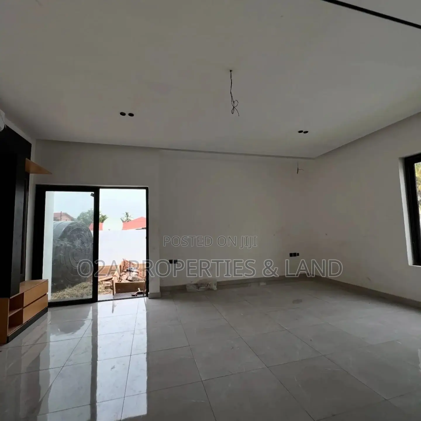 3bdrm House in Ashaley Botwe, Lake Side Estate for sale in Lake Side Estate
