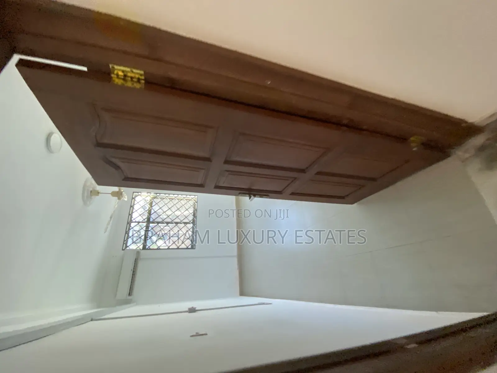 2bdrm Apartment in Braham Luxury, Labadi for rent in Labadi