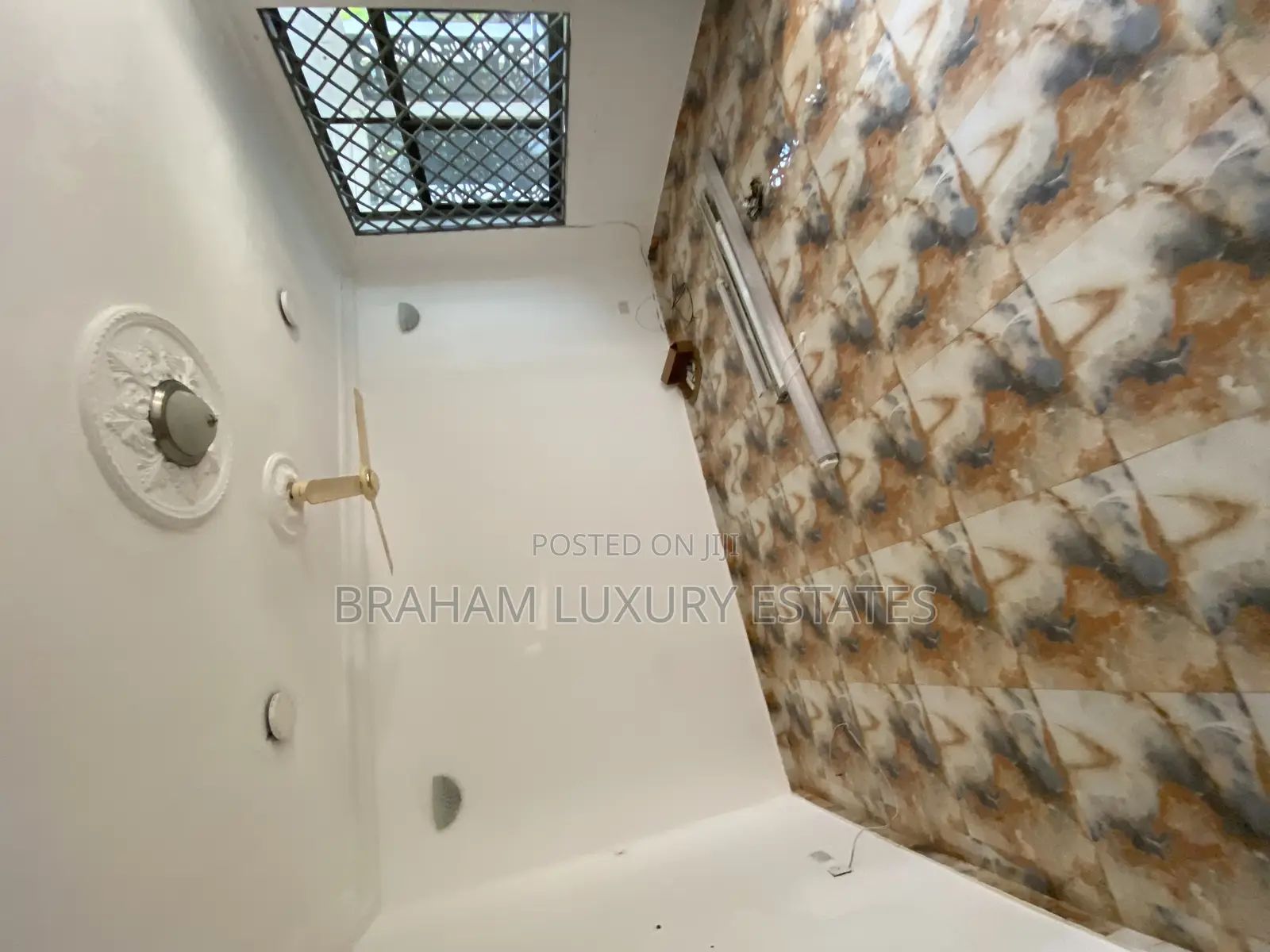 2bdrm Apartment in Braham Luxury, Labadi for rent in Labadi