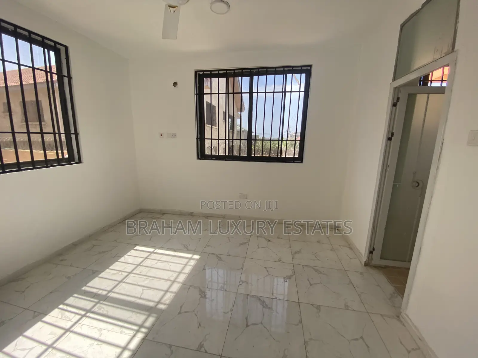 3bdrm Apartment in Braham Luxury, Sakumono for rent in Sakumono