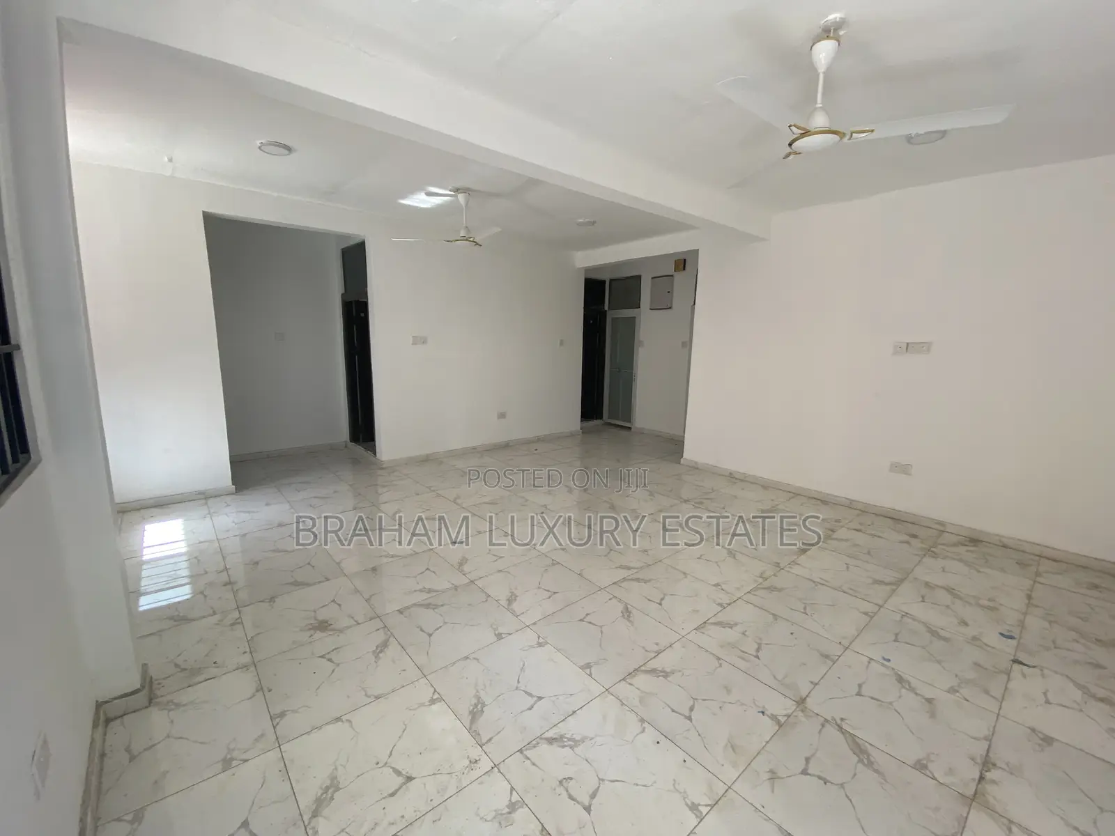 3bdrm Apartment in Braham Luxury, Sakumono for rent in Sakumono