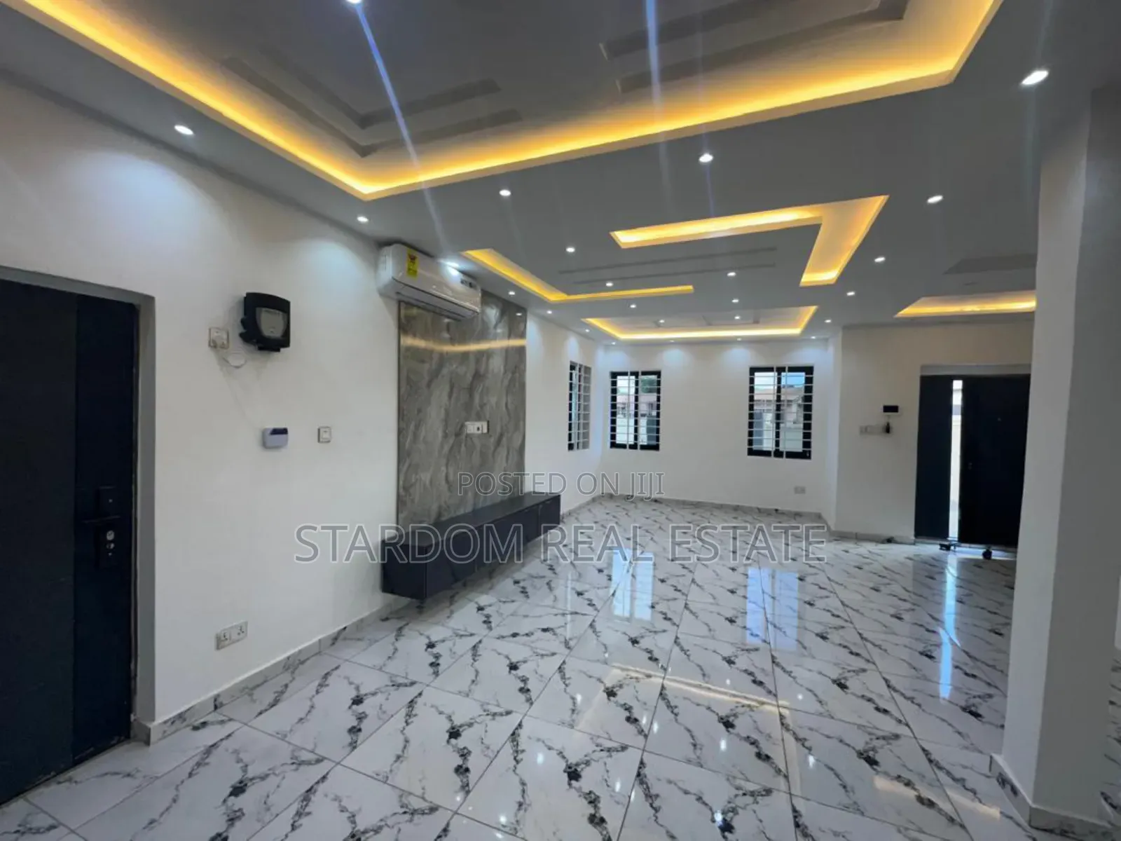 2bdrm Duplex in Ashaley Botwe for sale in Ashaley Botwe