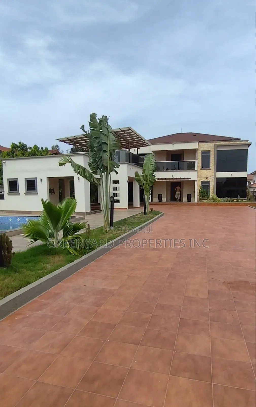 Furnished 5bdrm Mansion in Trasacco, East Legon for rent in East Legon