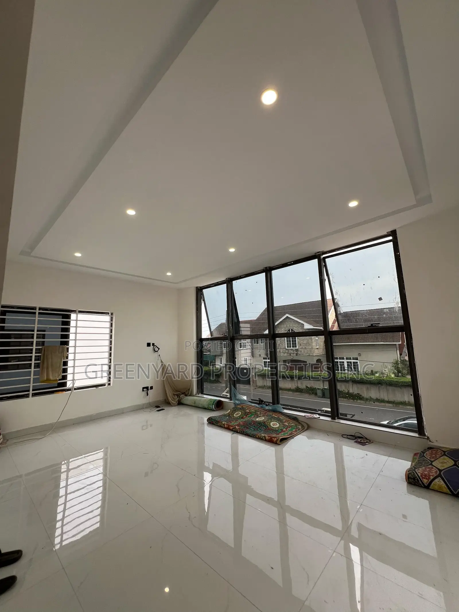 6bdrm Mansion in East Legon for sale in East Legon