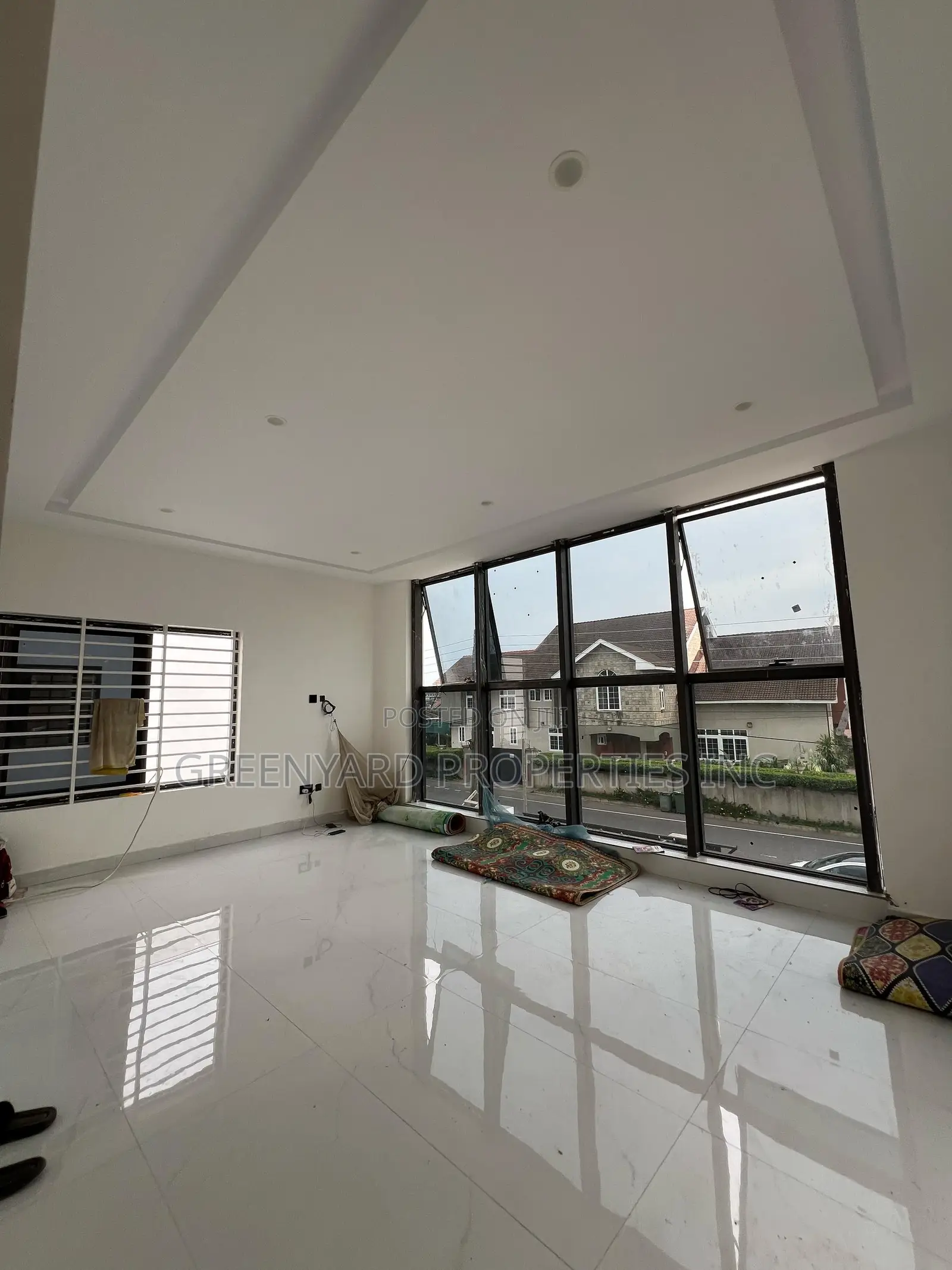 6bdrm Mansion in East Legon for sale in East Legon