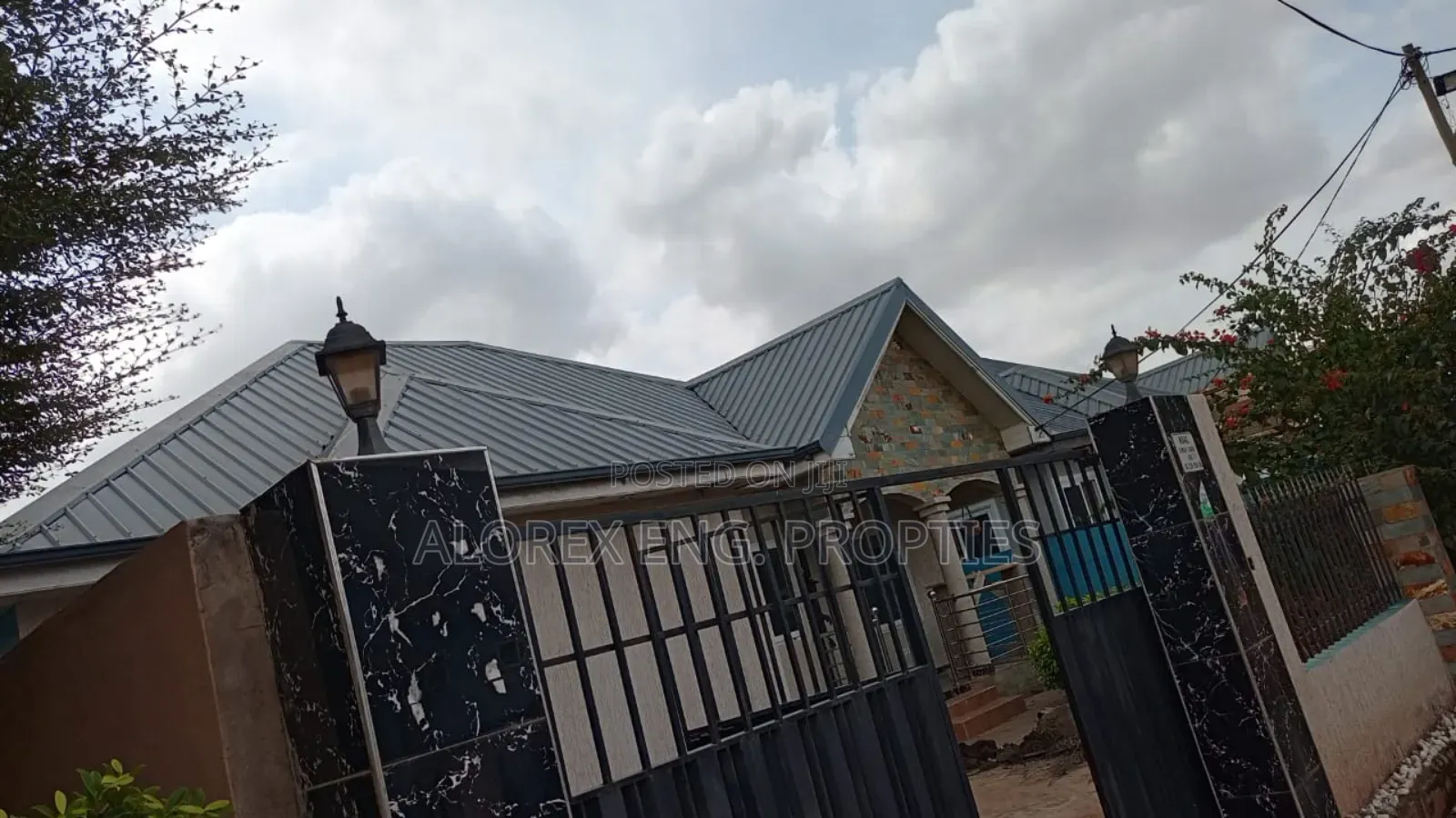 3bdrm House in $85,000, Adenta for sale in Adenta