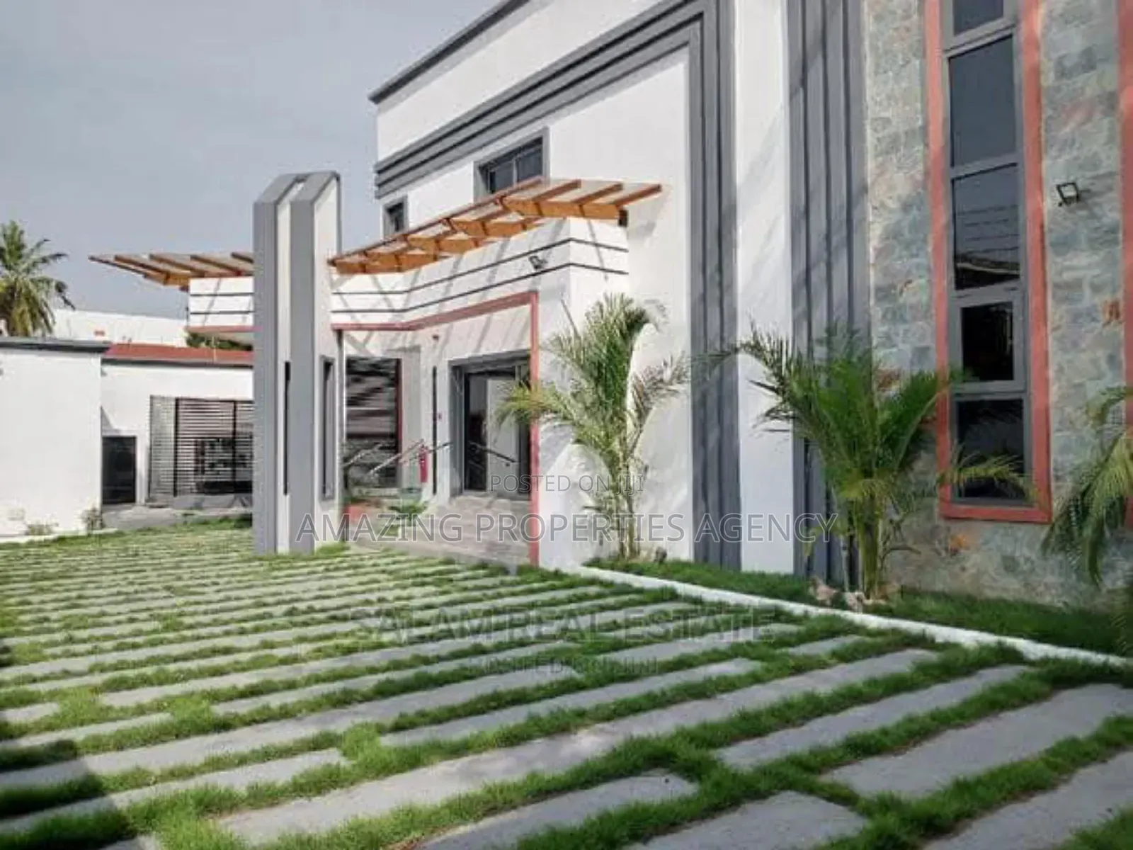 5bdrm Duplex in Labone for rent in Labone