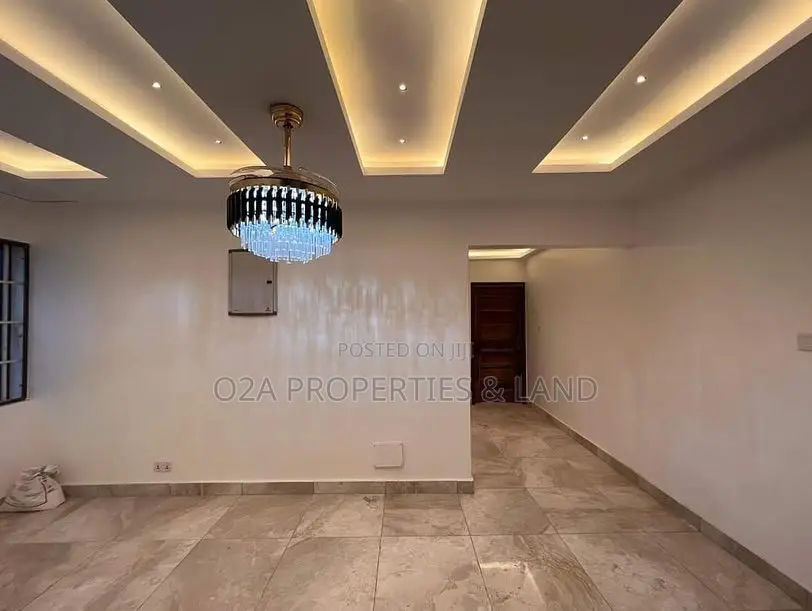 4bdrm House in East Legon-Ogbojo for sale in New Legon