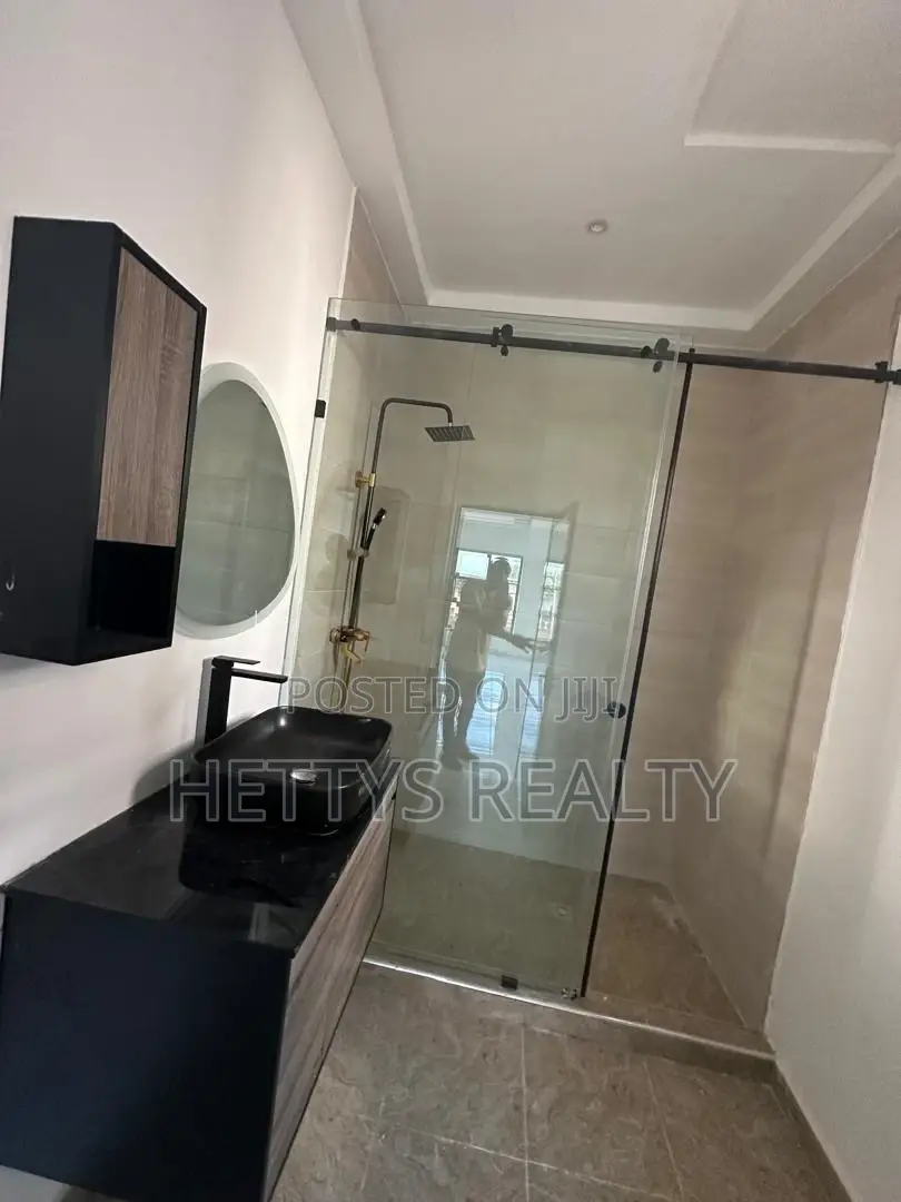 2bdrm House in Lake Side Estate for sale in Lake Side Estate