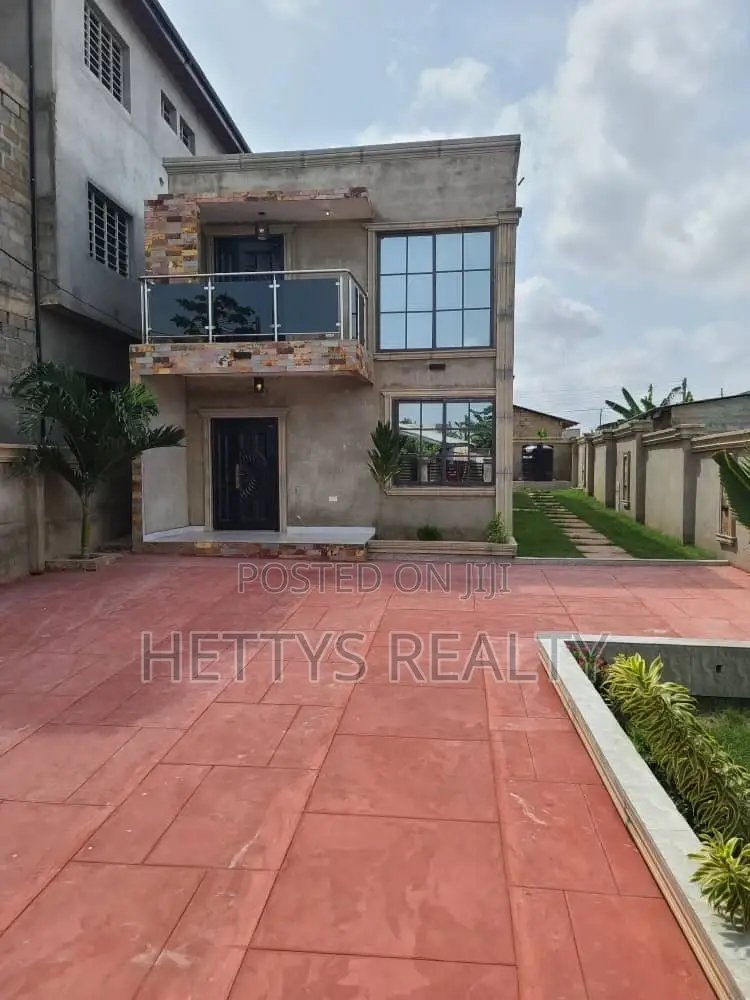 3bdrm House in Pokuase for sale in Pokuase