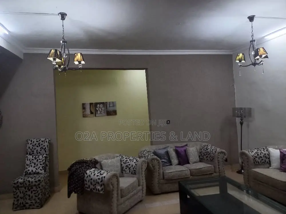 5bdrm House in Dzorwulu for sale in Dzorwulu