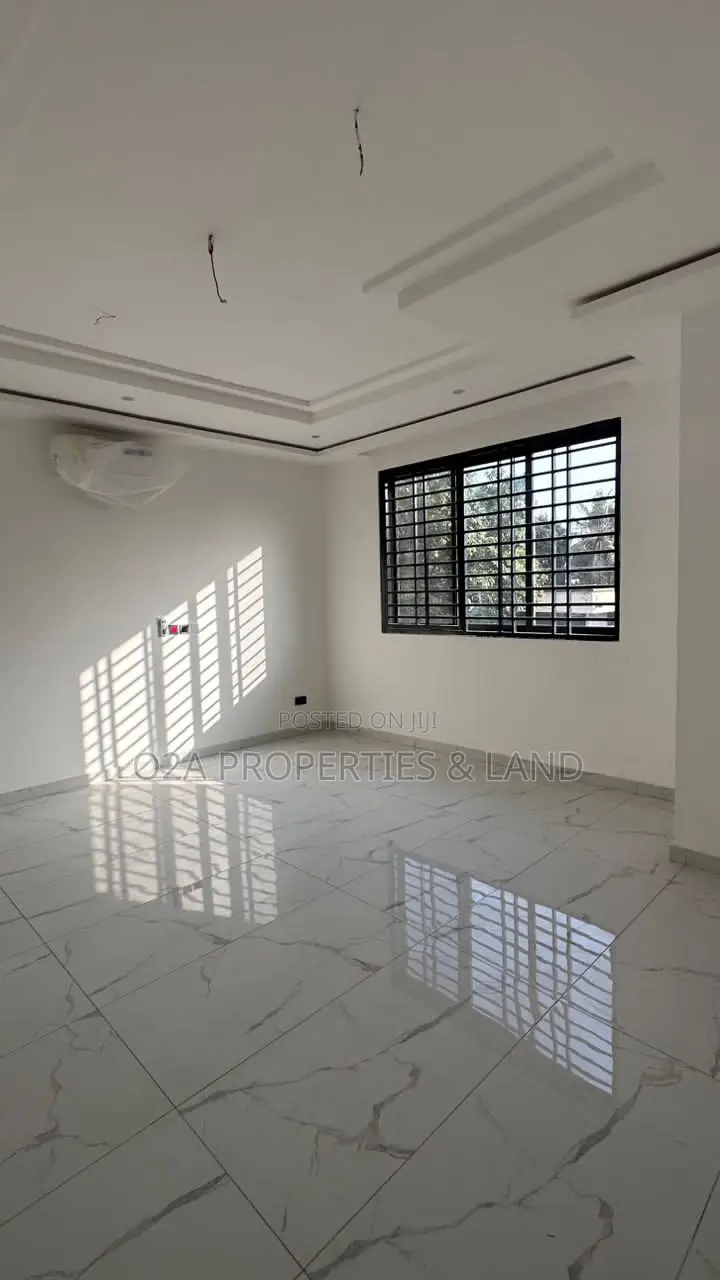 4bdrm House in Tantra Hills, Ola Achool Area for sale in Ola Achool Area