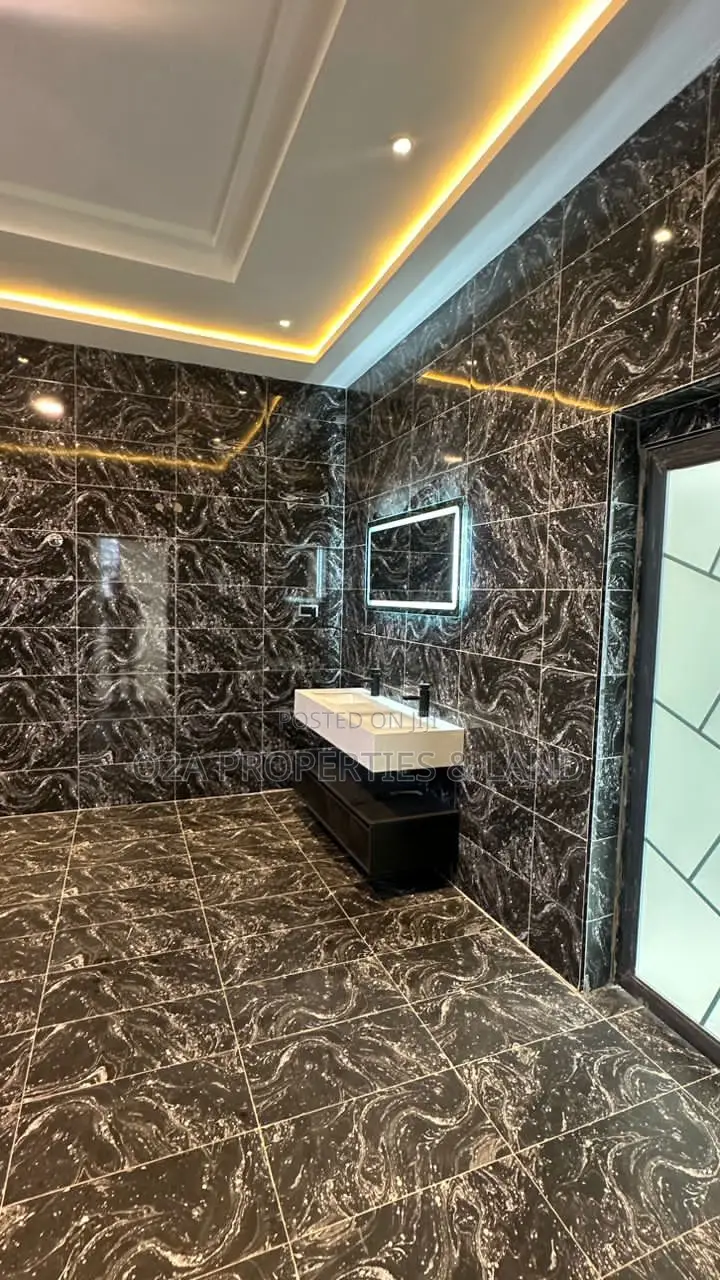 4bdrm House in Tantra Hills, Ola Achool Area for sale in Ola Achool Area