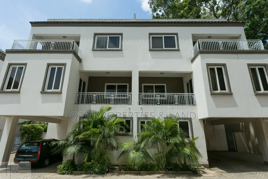 3bdrm Townhouse / Terrace in Roman Ridge, MTN Area for rent in MTN Area